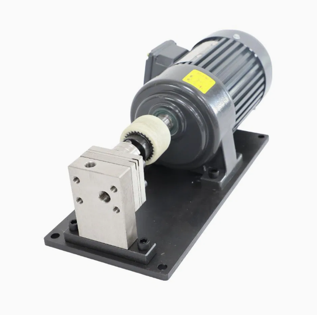 Internal‑Engaged Gear Metering Pump, 0.3% Precision Volumetric Dosing Pump for Resin Catalyst Phenolic Hot Melt Adhesive`